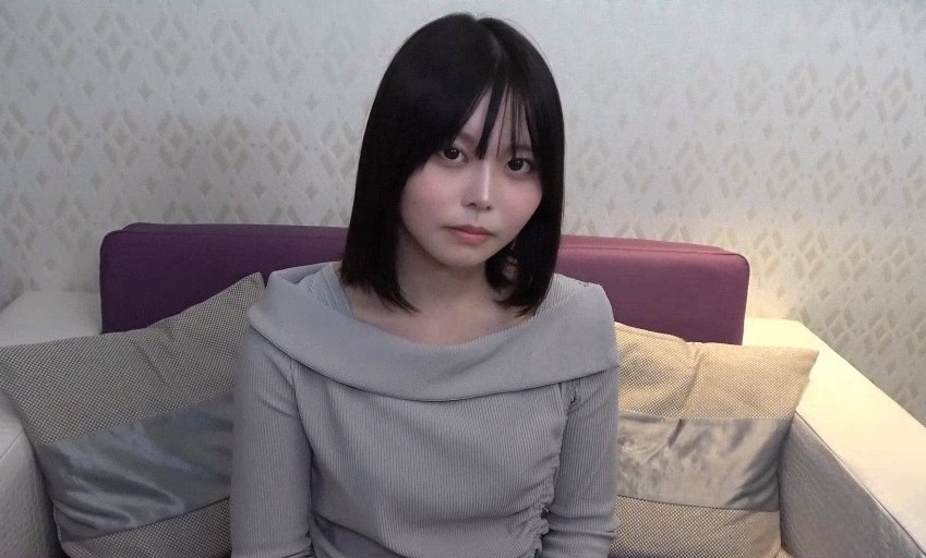 FC2-PPV-4698804-1 남성 체험 D컵 미나미짱 몇번이나 질내사정으로 성욕을 애원했다