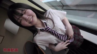 FC2-PPV-4784492 4K 시골 청순 아가씨 부끄러워하며 보지+항문 활짝 벌려 초근접 보여주기