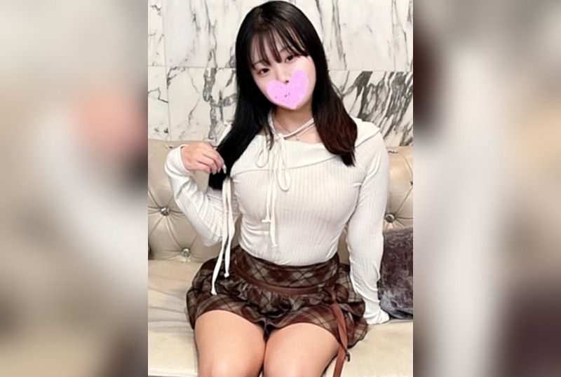 FC2-PPV-4792146 【무수정】 동안 E컵 (19세) 간호 학생과 호텔 데이트!